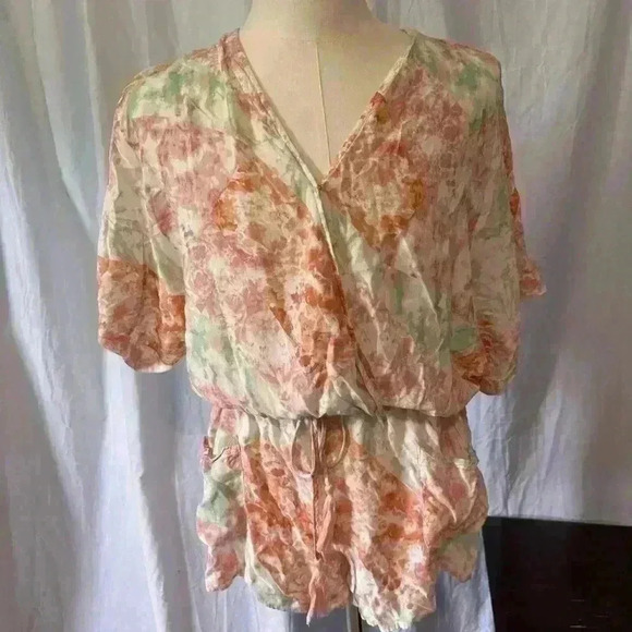 Fate Women’s Size L Romper. Lightweight. Coral Swirls. Tassels. 3” Inseam. Flowy - Picture 1 of 9